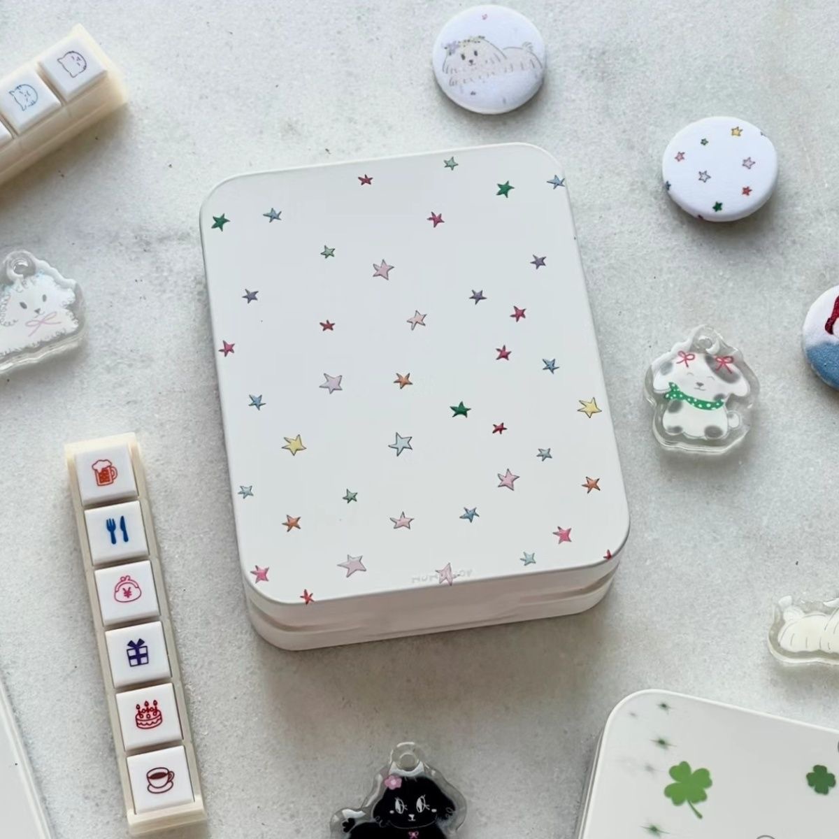 多功能收纳盒 OBFXF - 家居整理好帮手，轻松收纳各种物品