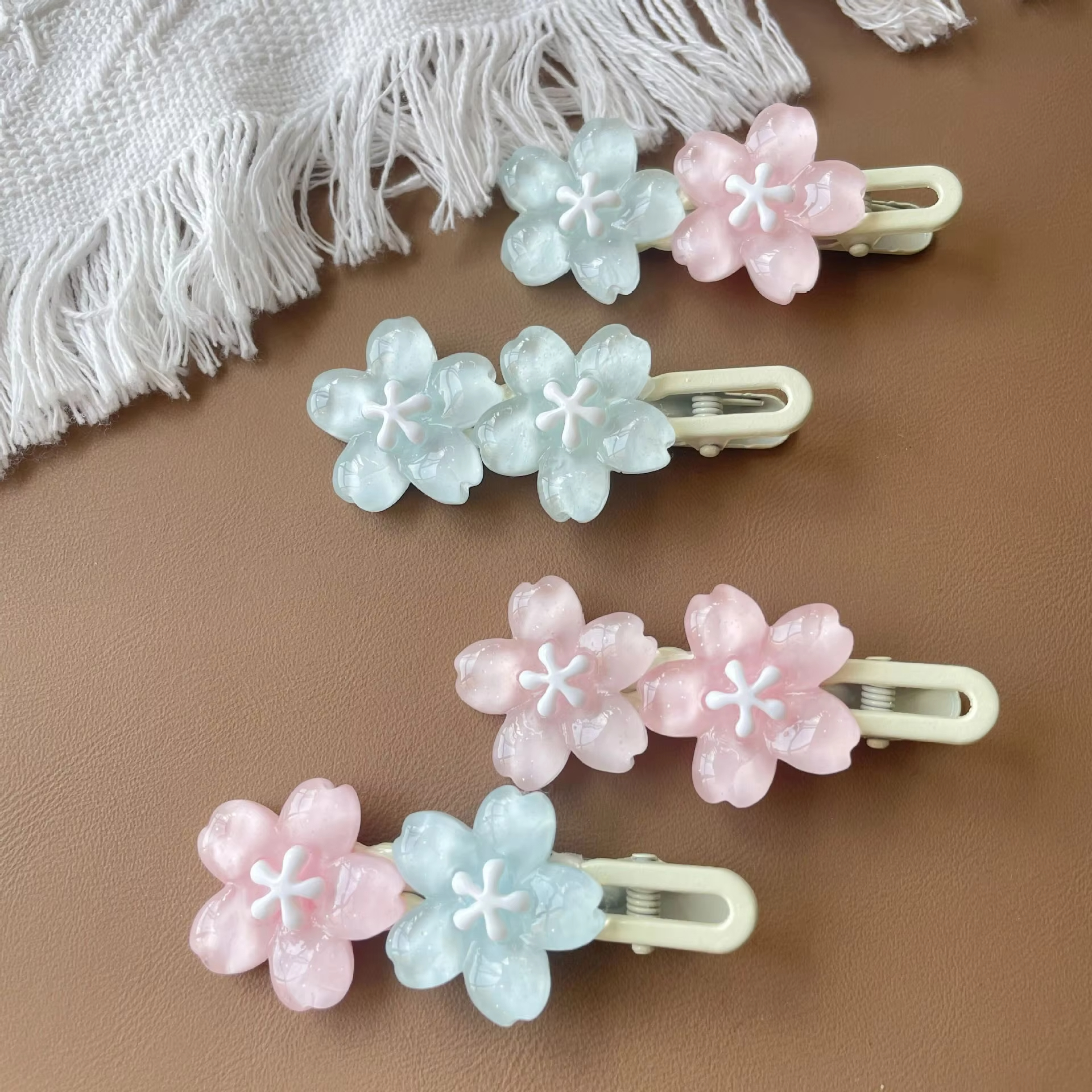 时尚简约金属发夹（2MESN）- 持久耐用，多场合适用