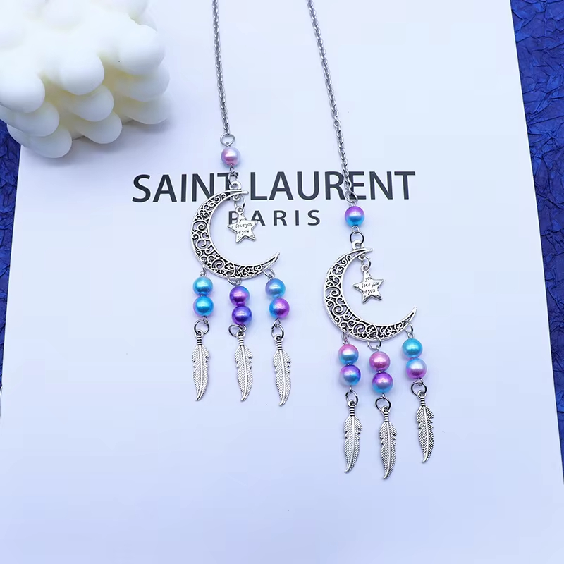 跨境爆款蝴蝶捕梦网月亮风铃汽车挂件 - 车内装饰彩珠吊坠，时尚与好运并存