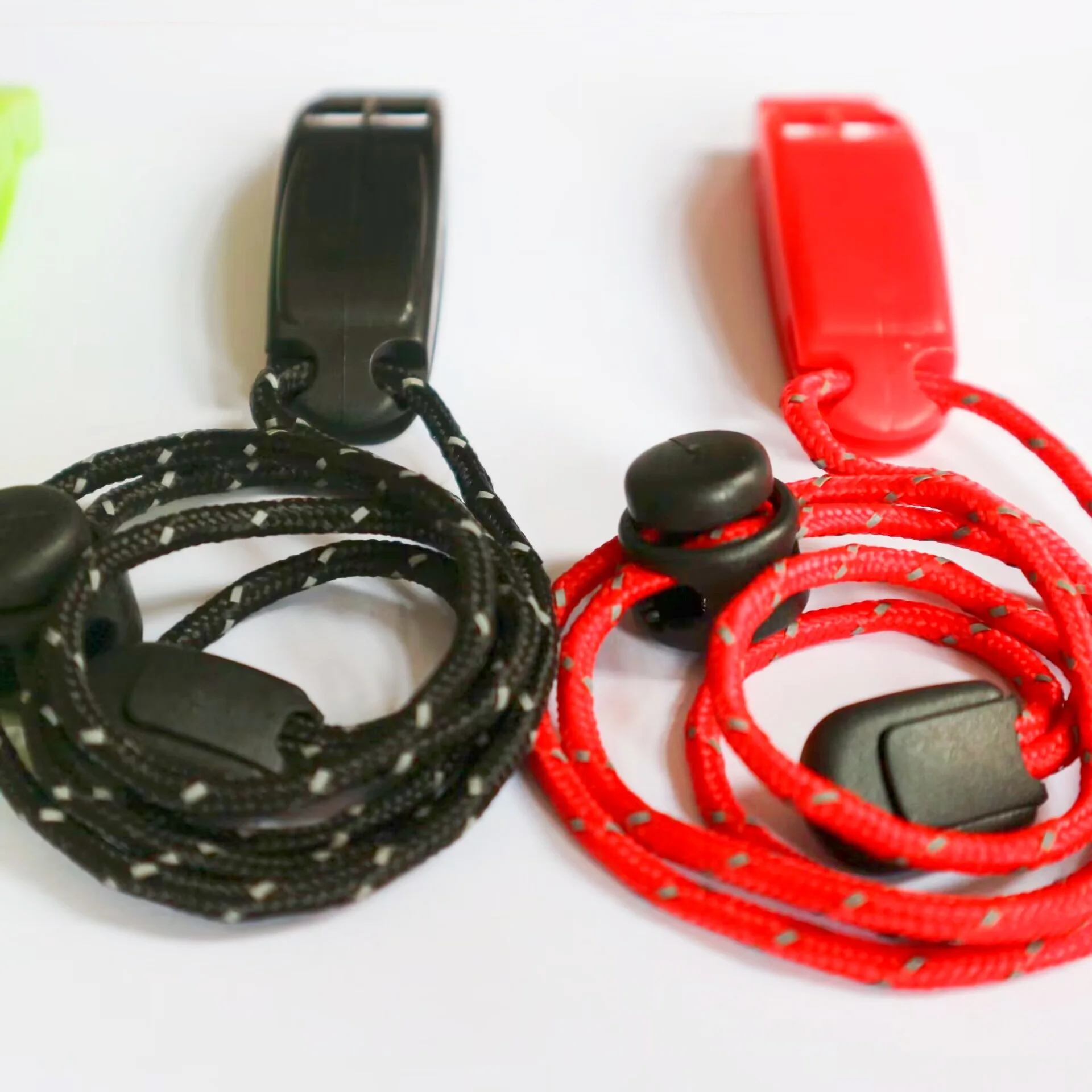 高性能Whistle(GKOCY)智能宠物追踪器 - 实时定位与健康监测